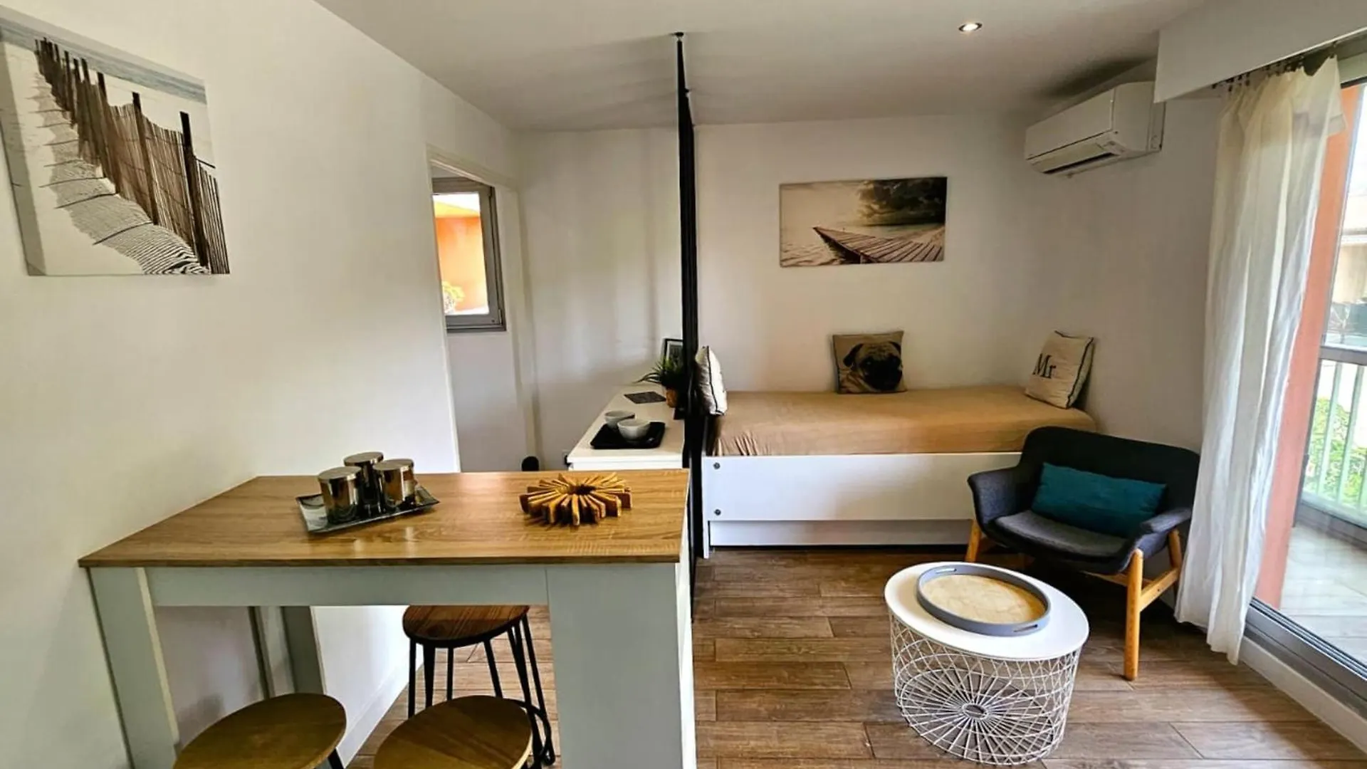 Renovated Apartment With Balcony And Modern Style Saint-Mandrier-sur-Mer France