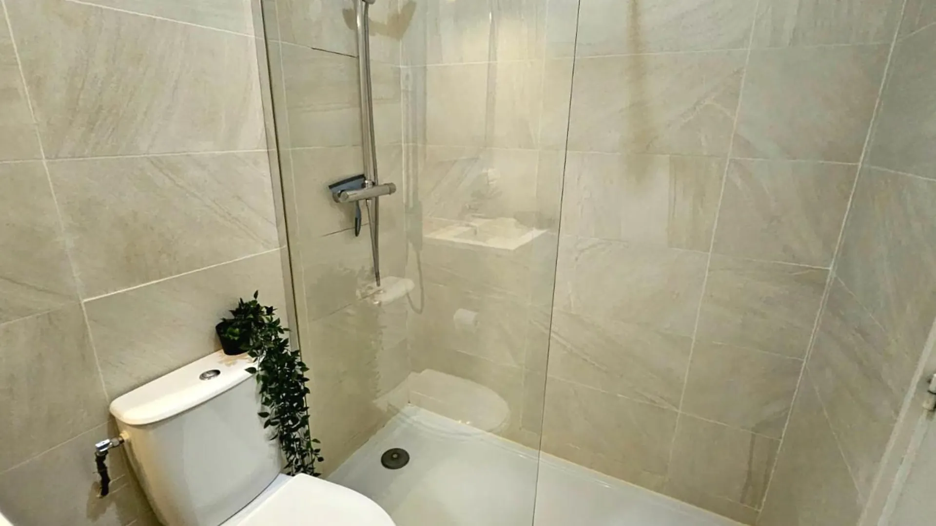 Renovated Apartment With Balcony And Modern Style Saint-Mandrier-sur-Mer