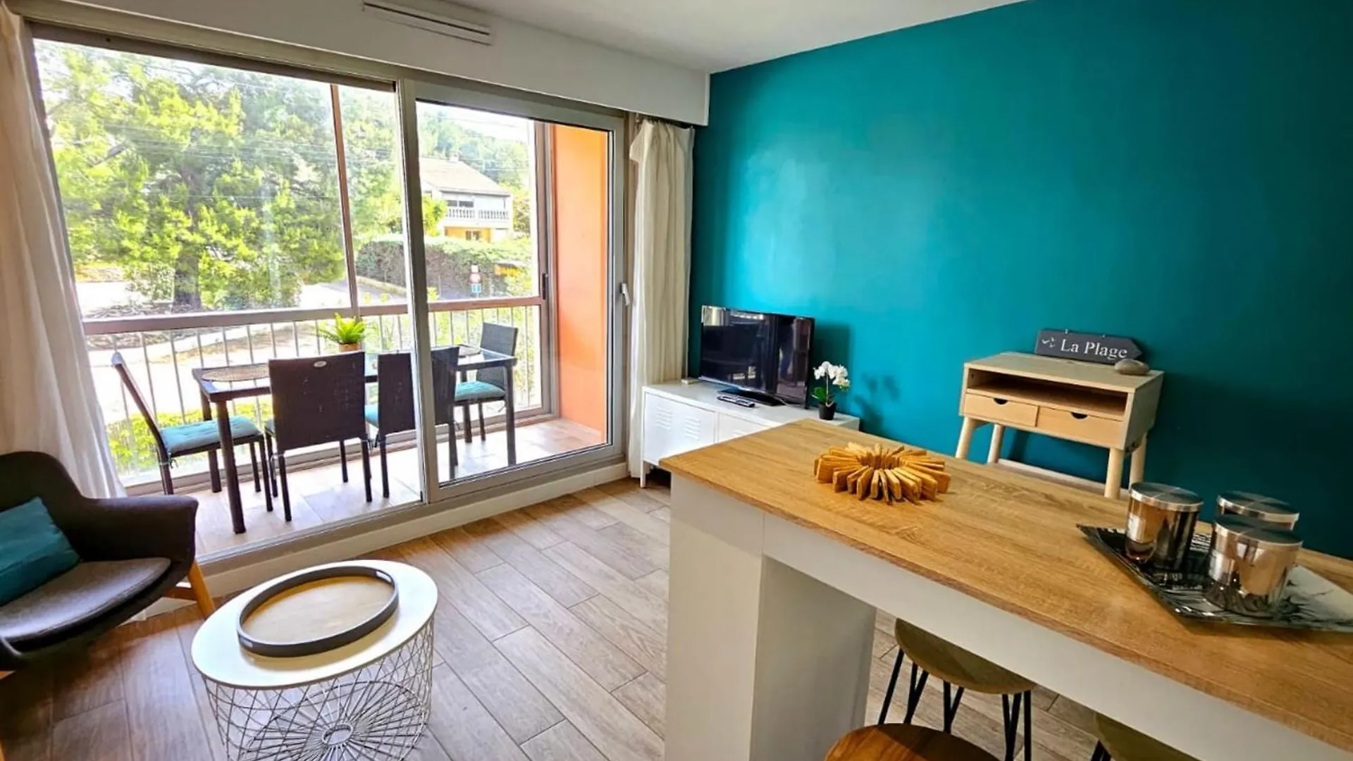 Renovated Apartment With Balcony And Modern Style Saint-Mandrier-sur-Mer